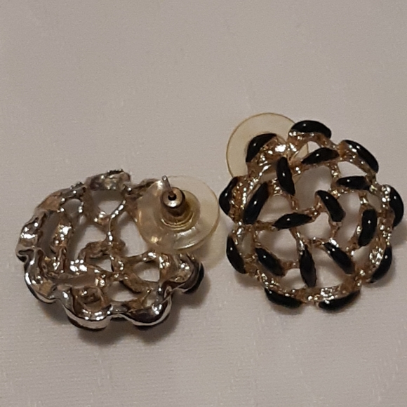 Vintage Black And Gold Pierced Earrings 1" Wide Net Design, - Picture 4 of 7